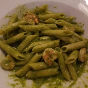 Pene con camarones