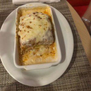 Lasagna de Pollo en Salsa Blanca Gratinada