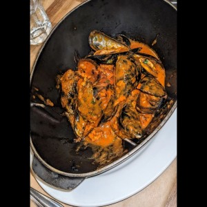 Mejillones con tomate y chorizo?