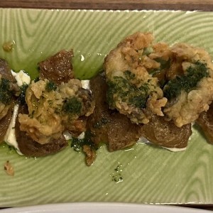 Ostras fritas con papinas
