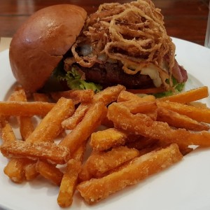 Pretzel Burger