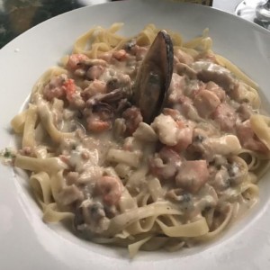 fetishini fruti de mare