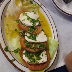 ENSALADAS / SALADS - ENSALADA CAPRESSE