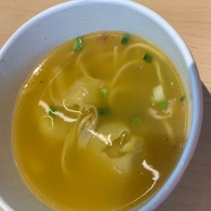 sopa de wanton