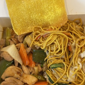 Platos Especiales - Chow Mein