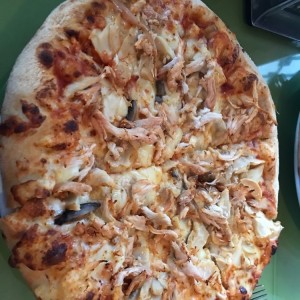 Pizza de Pollos con hongos.