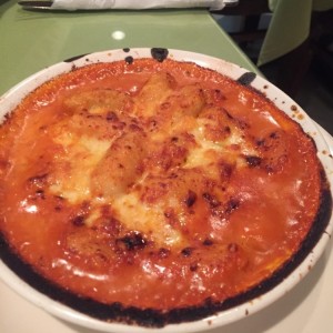 gnocchis gratinados de salsa rosada