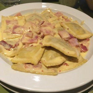 Ravioli a la carbonara