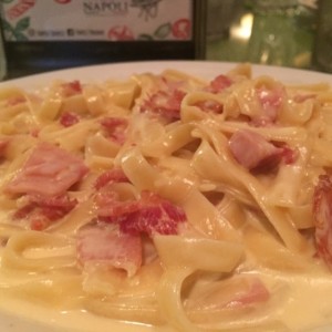 Spagueti a la carbonara