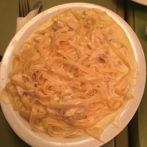fettucini alfredo con pollo