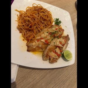 Mariscos - Corvina al Ajillo