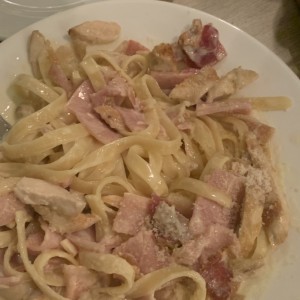 Pastas Especialidades - Fettucine Carbonara