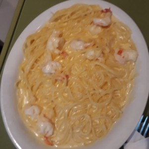 spaghetti con camarones