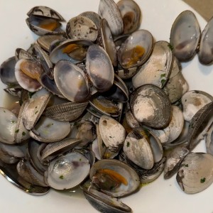 Almejas Genovesas al Ajillo