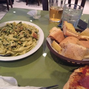 fettuccine al pesto