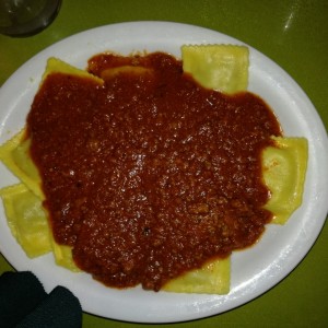 raviolis a la bolognesa