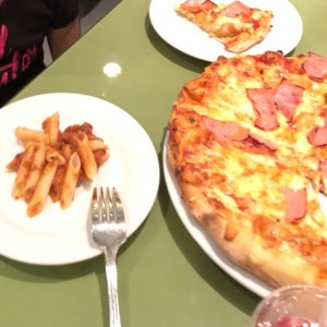 Pizza jamon