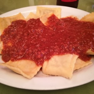 Ravioli a la bolognesa