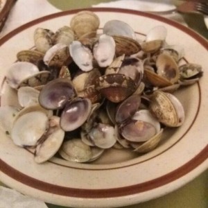 almejas al ajillo