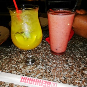 mojito y jugo de fresa
