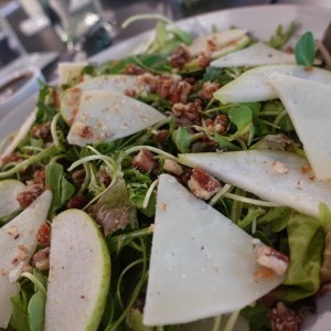 Ensalada con pera