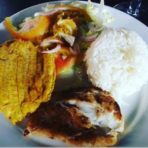 un excenelte almuerzo