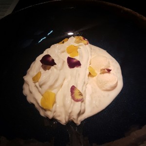 Arroz con leche y jalea de guayaba