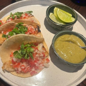 TACOS DE PESCADO (Disponible en Almuerzo)