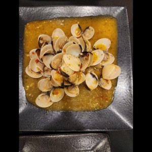 Almejas (Ajillo o Pomodoro)