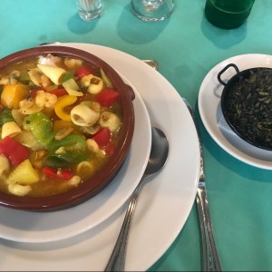 corvina a lo macho con arroz africano 