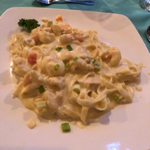 Linguini con Camarones