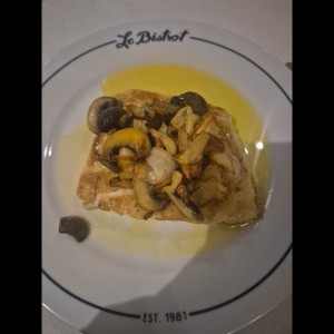 seabass con hongos