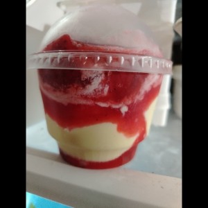 Sundae de Fresas con Helado