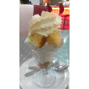 No me olvides de helado de vanilla con malva