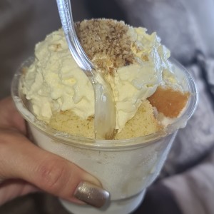 Postres - No me Olvides-helado de vainilla y malva