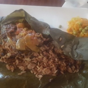 Tasajo con arroz con coco