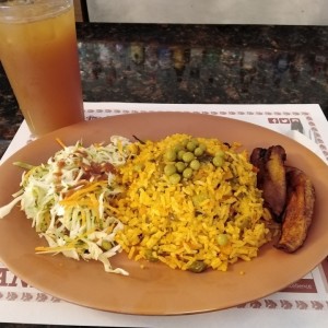 Arroz con pollo y limonada!