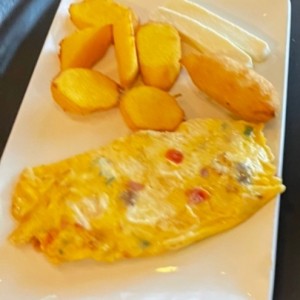 Desayuno - omellette con bollo