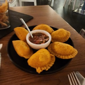 Entradas - Empanaditas Criollas