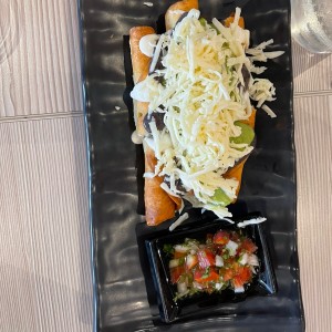 Taquitos de pollo