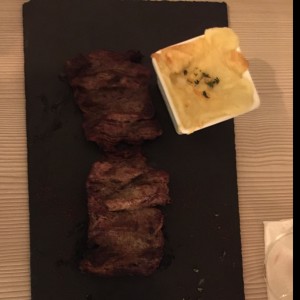 Steak con pure de Yuca ..... exquisito