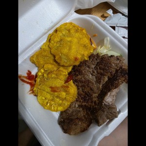 Filete a la Plancha ($3.75 adicional por chimichurri) 