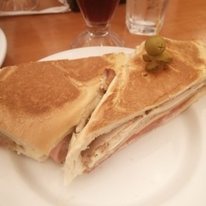 Cubano