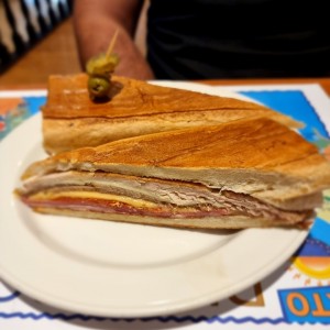 emparedado cubano