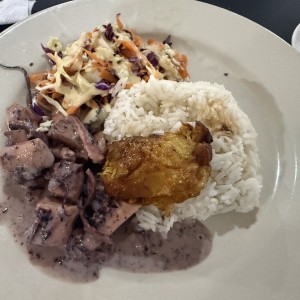 Pulpo en salsa caribeña