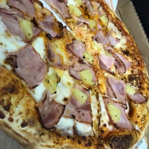 pizza hawaiana