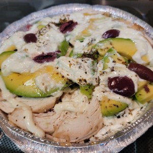 Ensaladas - Salata Tost con extra pollo y aguacate