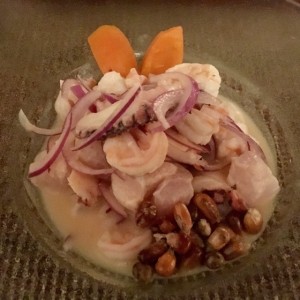 CEBICHE DE PESCADO, PULPO Y CAMARONES