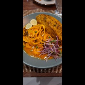 Tacu Tacu con langostinos