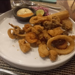 Entradas - Chicharron Mixto